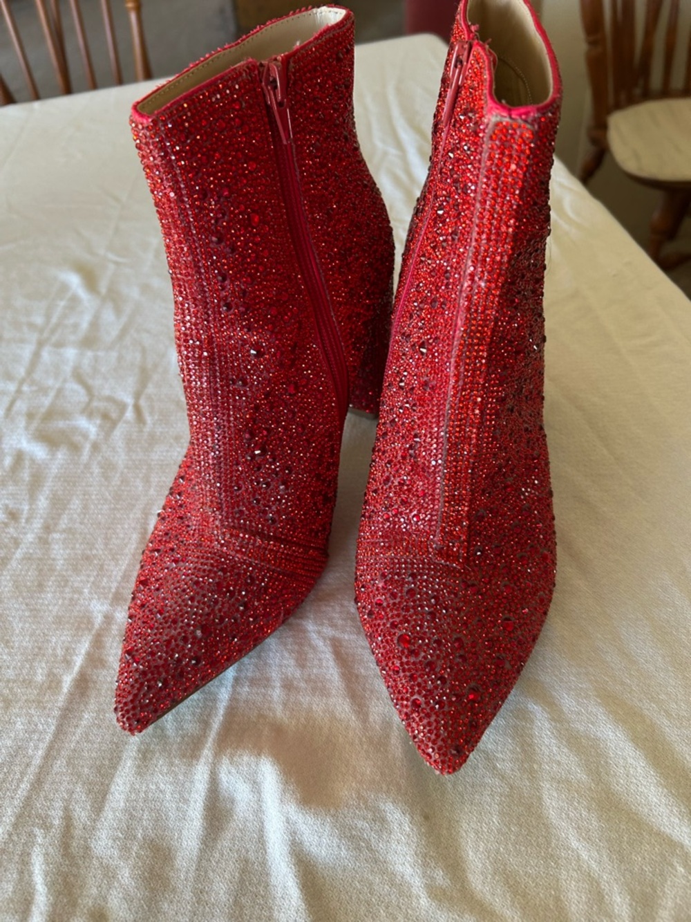 Betsy Johnson Cady Women’s Size 9 Crystal Embellished Pointed-Toe Ankle Booties - Picture 4 of 11